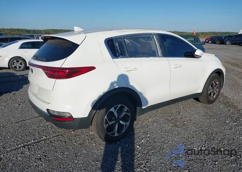2020 Kia Sportage Lx z USA, uszkodzony, nr VIN KNDPM3AC3L7722023
